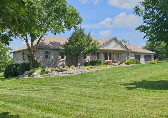 Photo 1 of Single family home for sale at 197 Murphy Ln, Nicholasville, KY 40356 | MLS# 25506309 | Listing updated on 2026-10-28