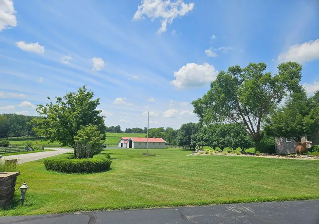 Photo 2 of Single family home for sale at 197 Murphy Ln, Nicholasville, KY 40356 | MLS# 25506309 | Listing updated on 2026-10-28