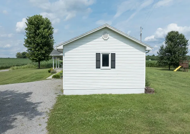 Homes for sale in Russell Springs, KY | 586 Harristown Rd, Russell Springs, KY 42642 | MLS# 26000563
