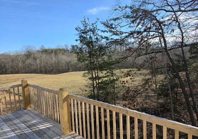 Photo 3 of Single family home for sale at 54 Emily Ln, London, KY 40744 | MLS# 25506375 | Listing updated on 2026-04-27
