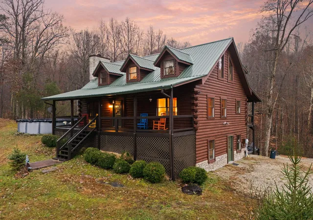 Homes for sale in Jeffersonville, KY | 119 Spruce Valley Rd, Jeffersonville, KY 40337 | MLS# 25506957