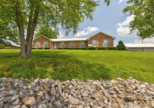 Homes for sale in Camargo, KY | 4683 Camargo Rd, Camargo, KY 40353 | MLS# 25506038