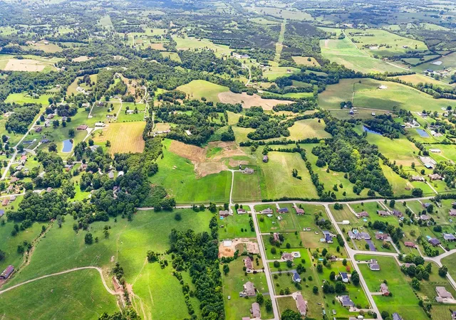 3rd image of 465 Opossum Kingdom Rd, Berea, KY 40403 | MLS# 25506096