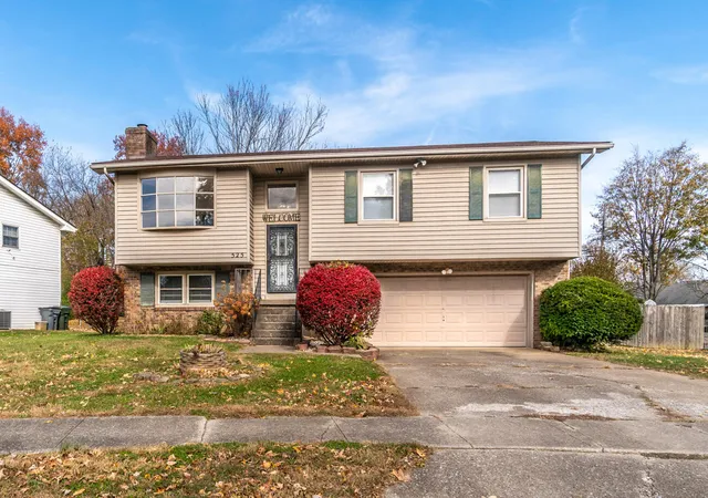 Photo 1 of Single family home for sale at 525 Collier Ct, Lexington, KY 40505 | MLS# 25506314 | Listing updated on 2025-11-17