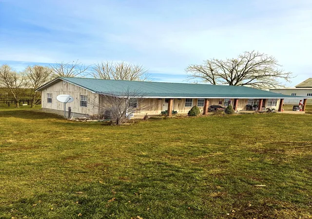 Photo 1 of Sale Pending at 1235 Jackstown Rd, Paris, KY 40361 | MLS# 25506218 | Listing updated on 2025-12-18