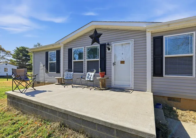 Homes for sale in Stanford, KY | 1136 Patrick Rd, Stanford, KY 40484 | MLS# 25506241