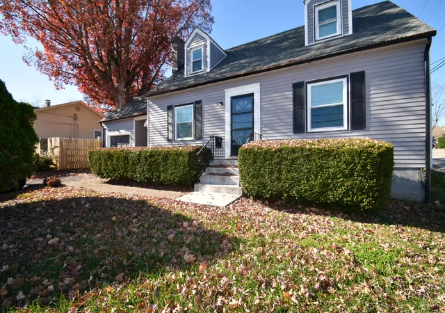 1st image of 413 N 4th St, Danville, KY 40422 | MLS# 25506379
