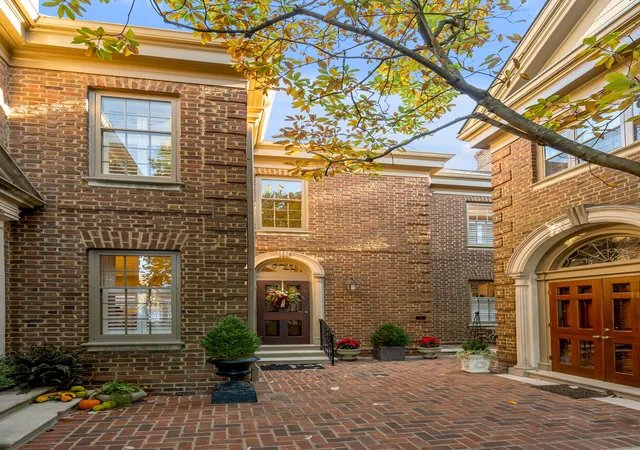 Photo 3 of Townhouse for sale at 100 Idle Hour Dr #13, Lexington, KY 40502 | MLS# 25506509 | Listing updated on 2025-12-08