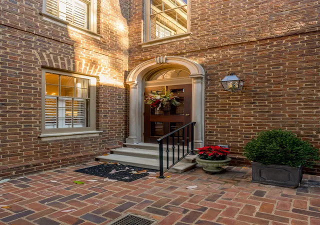 Listing Photo 4 - Condo for sale in building located at 100 Idle Hour Dr, Lexington, KY 40502 - Unit #13