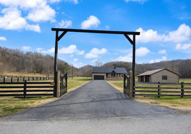 Photo 1 of Single family home for sale at 23 California Holw, Coldiron, KY 40819 | MLS# 25508130 | Listing updated on 2026-07-29