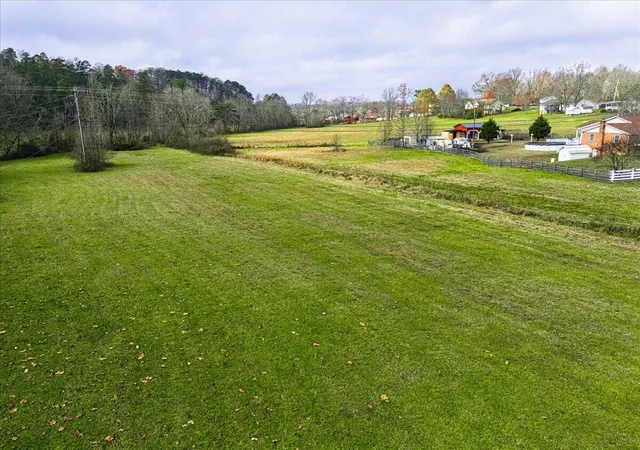 Photo 1 of Land for sale at 705 Corinth Rd, Corbin, KY 40701 | MLS# 25506584 | Listing updated on 2026-04-17
