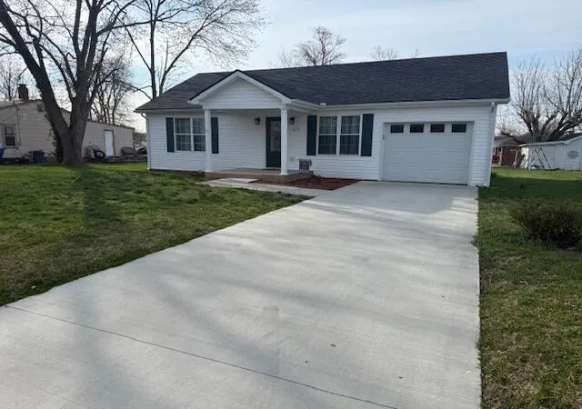 2nd image of 217 Mainous St, Berea, KY 40403 | MLS# 26004400