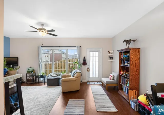Photo 3 of Townhouse for sale at 2761 Meadowsweet Ln, Lexington, KY 40511 | MLS# 25506786 | Listing updated on 2025-11-24