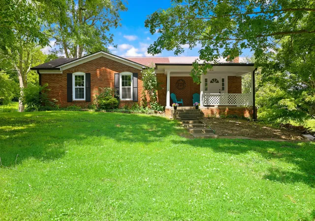 Photo 1 of Single family home for sale at 428 Kings Ml Rd, Danville, KY 40422 | MLS# 25506701 | Listing updated on 2026-08-20