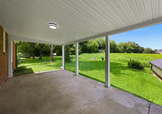 Photo 3 of Single family home for sale at 428 Kings Ml Rd, Danville, KY 40422 | MLS# 25506701 | Listing updated on 2026-08-20