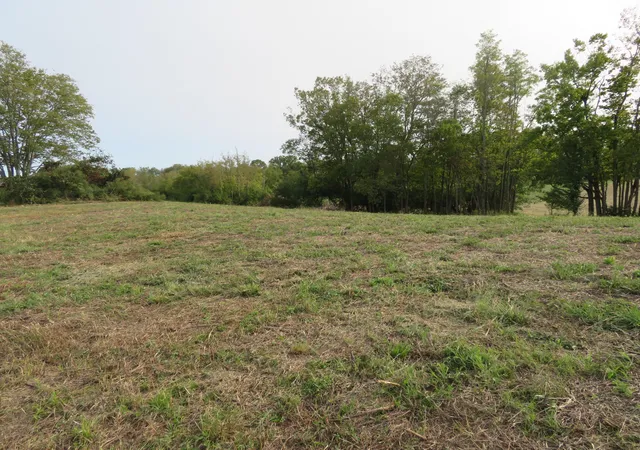 Photo 3 of Sale Pending at 590 Craig Xing, Winchester, KY 40391 | MLS# 25506729 | Listing updated on 2026-09-22