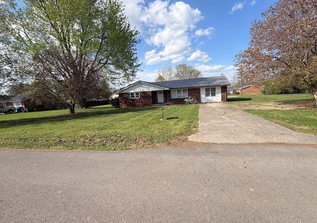 Homes for sale in Hustonville, KY | 90 Greg Dr, Hustonville, KY 40437 | MLS# 25506787