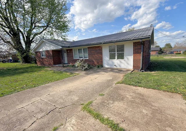 Homes for sale in Hustonville, KY | 90 Greg Dr, Hustonville, KY 40437 | MLS# 25506787