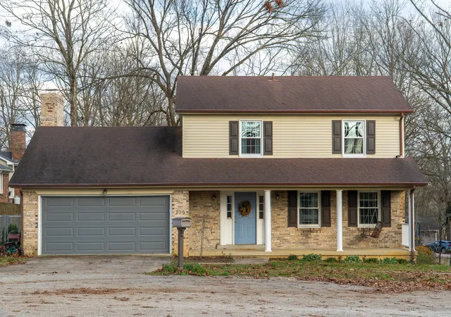1st image of 205 Glenbrook Ct, Frankfort, KY 40601 | MLS# 25506814