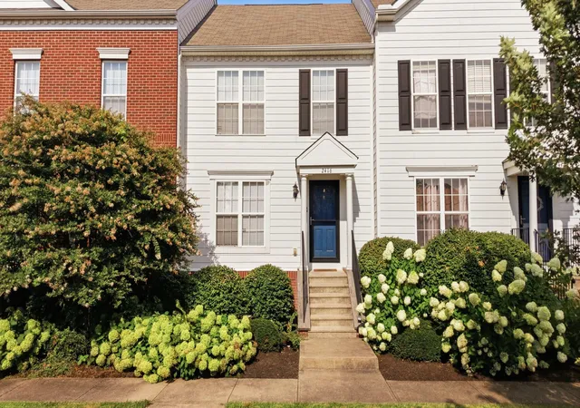 Photo 3 of Single family home for sale at 2416 Ogden Way, Lexington, KY 40509 | MLS# 26019711 | Listing updated on 2026-07-31