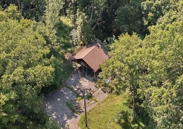 Photo 4 of Sale Pending at 1030 Delaney Rd, Lawrenceburg, KY 40342 | MLS# 25507327 | Listing updated on 2026-03-13