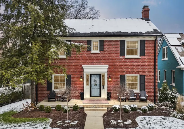 Photo 1 of Single family home for sale at 401 Hart Rd, Lexington, KY 40502 | MLS# 25507163 | Listing updated on 2025-12-10