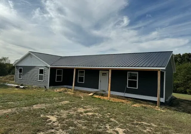 1st image of 541 Rosemont Rd, Irvine, KY 40336 | MLS# 25507589