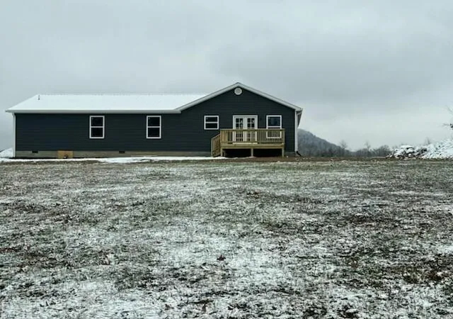 2nd image of 541 Rosemont Rd, Irvine, KY 40336 | MLS# 25507589
