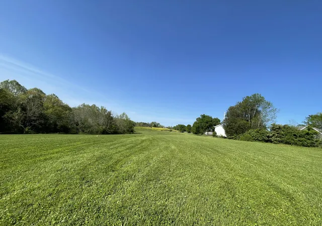 Photo 3 of Sale Pending at 3600 Crowe Ridge Rd, Winchester, KY 40391 | MLS# 25507522 | Listing updated on 2026-03-23
