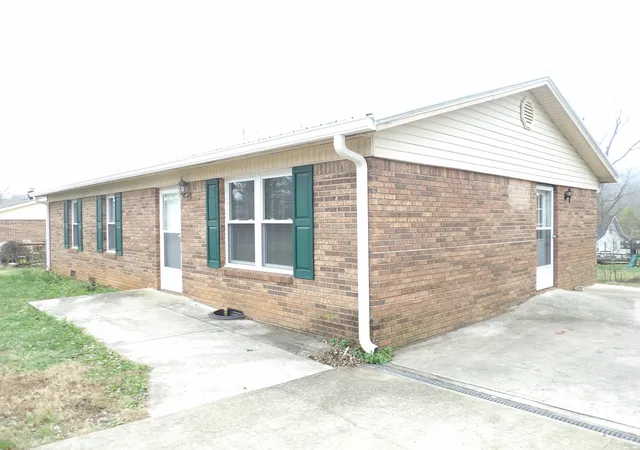 Homes for sale in Monticello, KY | 61 Vena Ct, Monticello, KY 42633 | MLS# 25507364