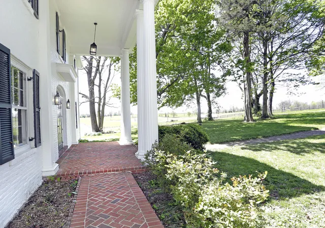 Photo 3 of Sale Pending at 2600 Paynes Ml Rd, Versailles, KY 40383 | MLS# 25507479 | Listing updated on 2026-10-13