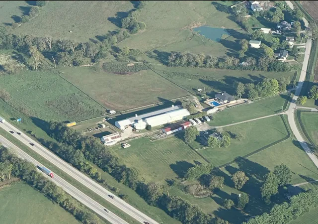 2nd image of 850 E Scotts Ferry Rd, Versailles, KY 40383 | MLS# 25507508