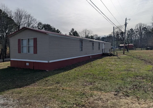 Photo 3 of Sale Pending at 75 Bluegrass Rd, East Bernstadt, KY 40729 | MLS# 25507738 | Listing updated on 2026-01-06