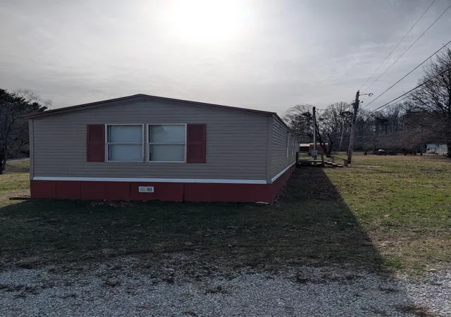 Photo 4 of Sale Pending at 75 Bluegrass Rd, East Bernstadt, KY 40729 | MLS# 25507738 | Listing updated on 2026-01-06