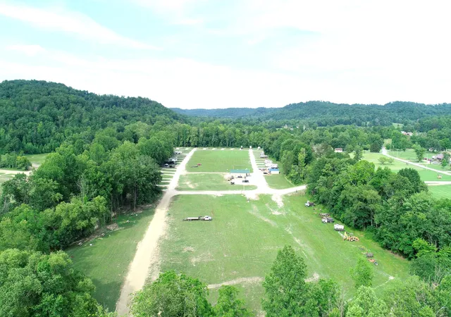 Homes for sale in Crab Orchard, KY | 4065 Copper Creek Rd, Crab Orchard, KY 40419 | MLS# 25507875