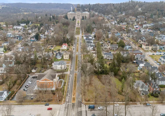 1st image of 416 Capital Ave, Frankfort, KY 40601 | MLS# 25507886