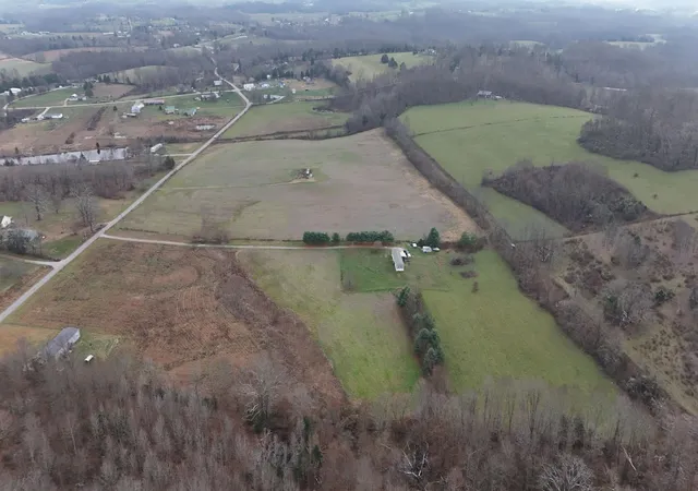 3rd image of 3 Puncheon Creek Rd, Eubank, KY 42567 | MLS# 25507921