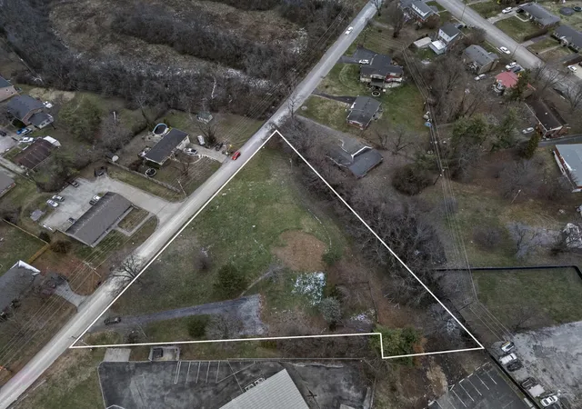 4th image of 818 Barnes Mill Rd, Richmond, KY 40475 | MLS# 25508188