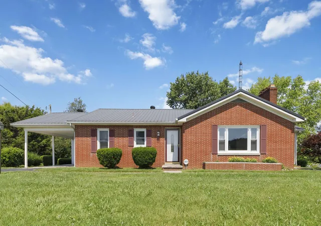 Photo 2 of Single family home for sale at 7681 Ky 39, Somerset, KY 42503 | MLS# 25508077 | Listing updated on 2026-03-20