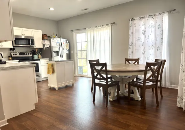 Photo 4 of Single family home for sale at 111 Wellesly Ave, Georgetown, KY 40324 | MLS# 25508401 | Listing updated on 2026-01-15