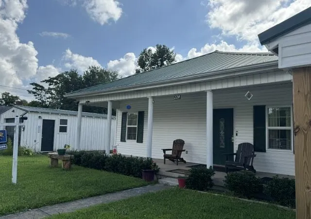 Photo 2 of Single family home for sale at 224 S Main, Whitley City, KY 42653 | MLS# 25508506 | Listing updated on 2026-07-20