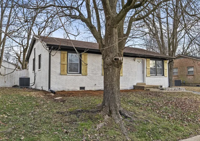 Homes for sale in Versailles, KY | 122 Pandy St, Versailles, KY 40383 | MLS# 26000443