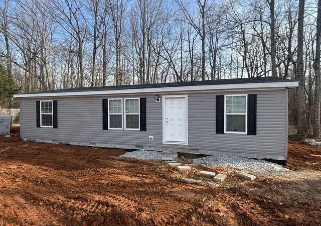 2nd image of 97 E Bird House Cir, Somerset, KY 42503 | MLS# 26000181