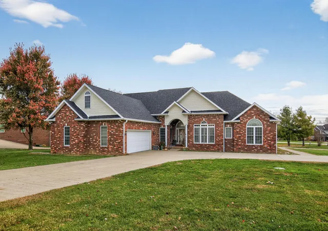 Homes for sale in Lebanon, KY | 230 Rose Wood Dr, Lebanon, KY 40033 | MLS# 26013627
