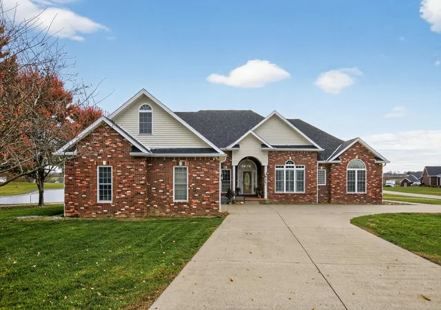 Homes for sale in Lebanon, KY | 230 Rose Wood Dr, Lebanon, KY 40033 | MLS# 26013627