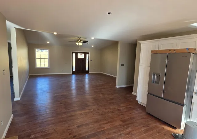 Homes for sale in London, KY | 100 Emily Ln, London, KY 40741 | MLS# 26000548
