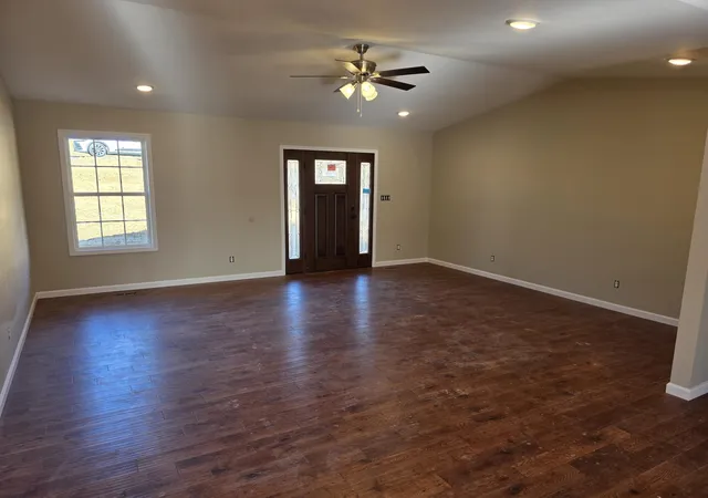 Homes for sale in London, KY | 100 Emily Ln, London, KY 40741 | MLS# 26000548