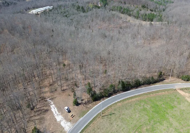 Photo 1 of Land for sale at 20a Riverside Benleo Rd, Bowling Green, KY 42101 | MLS# 26005056 | Listing updated on 2026-09-14