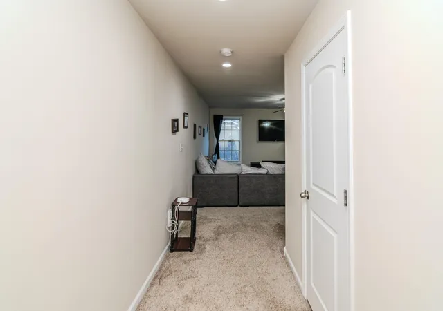 3rd image of 581 Lucille Dr, Lexington, KY 40511 | MLS# 26000592
