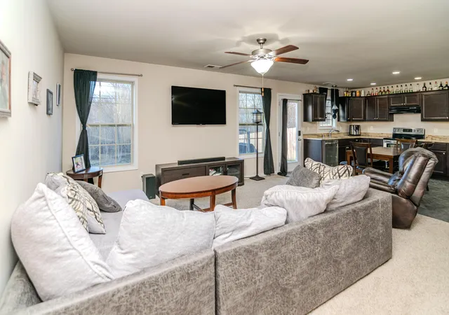 5th image of 581 Lucille Dr, Lexington, KY 40511 | MLS# 26000592